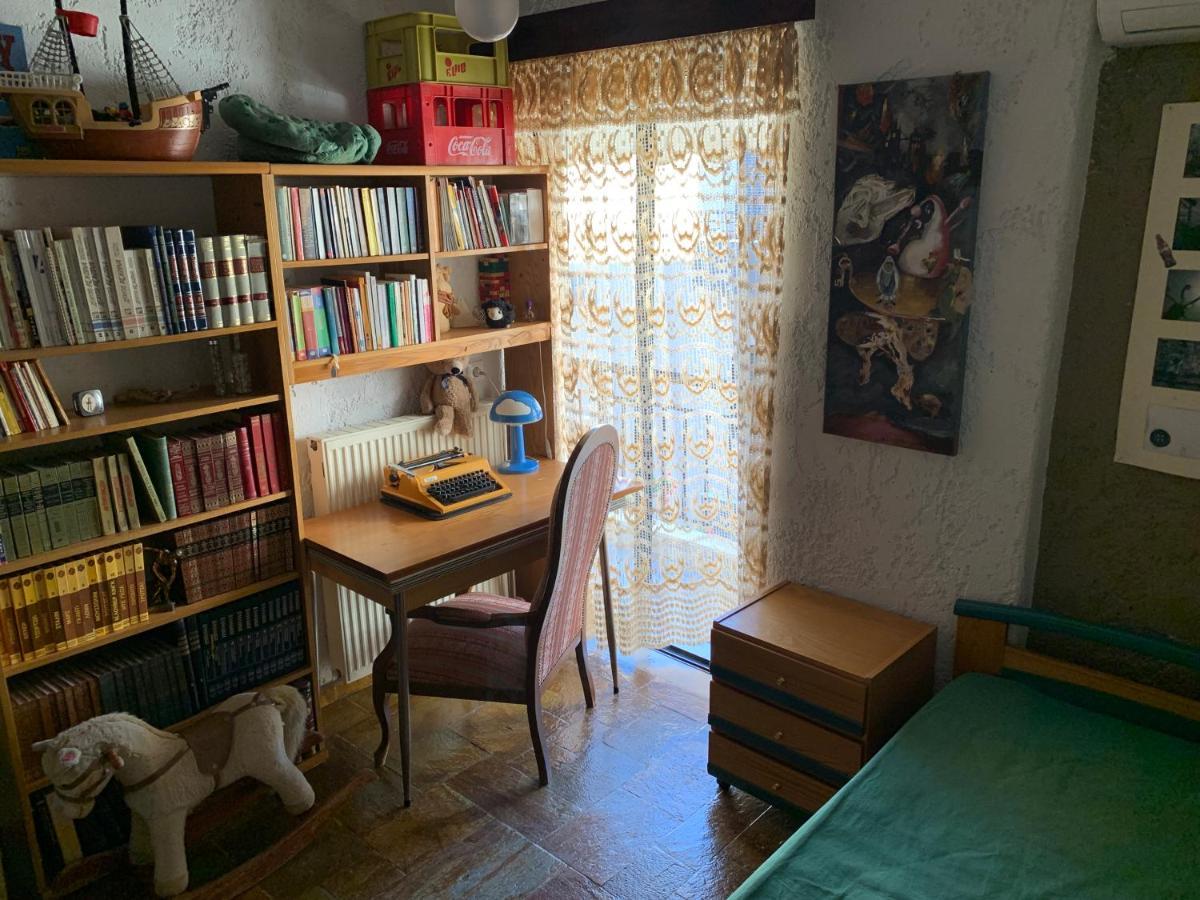 Ferienwohnung The Rustic Hug Athen Exterior foto
